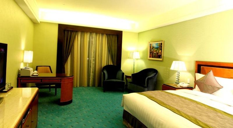 Capital Hotel Taipei Bagian luar foto