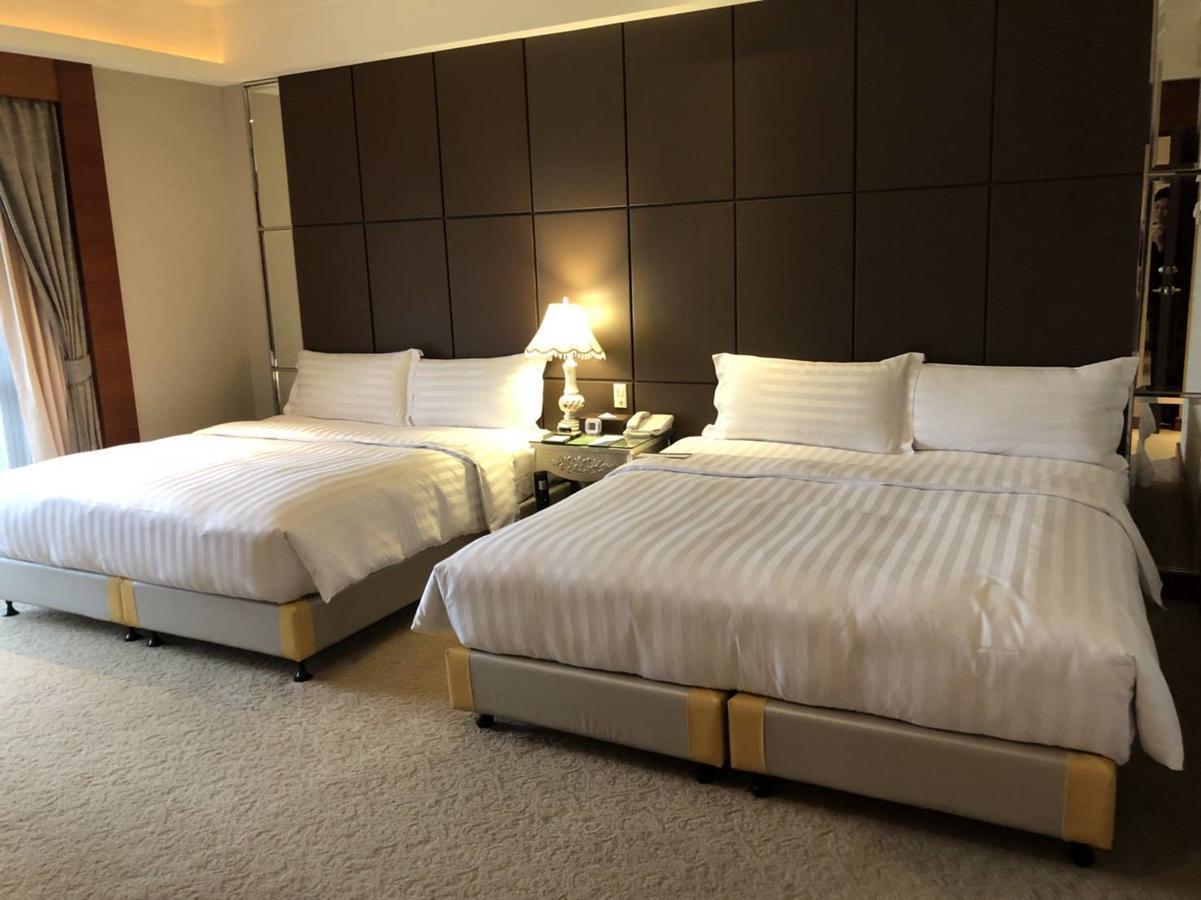 Capital Hotel Taipei Bagian luar foto