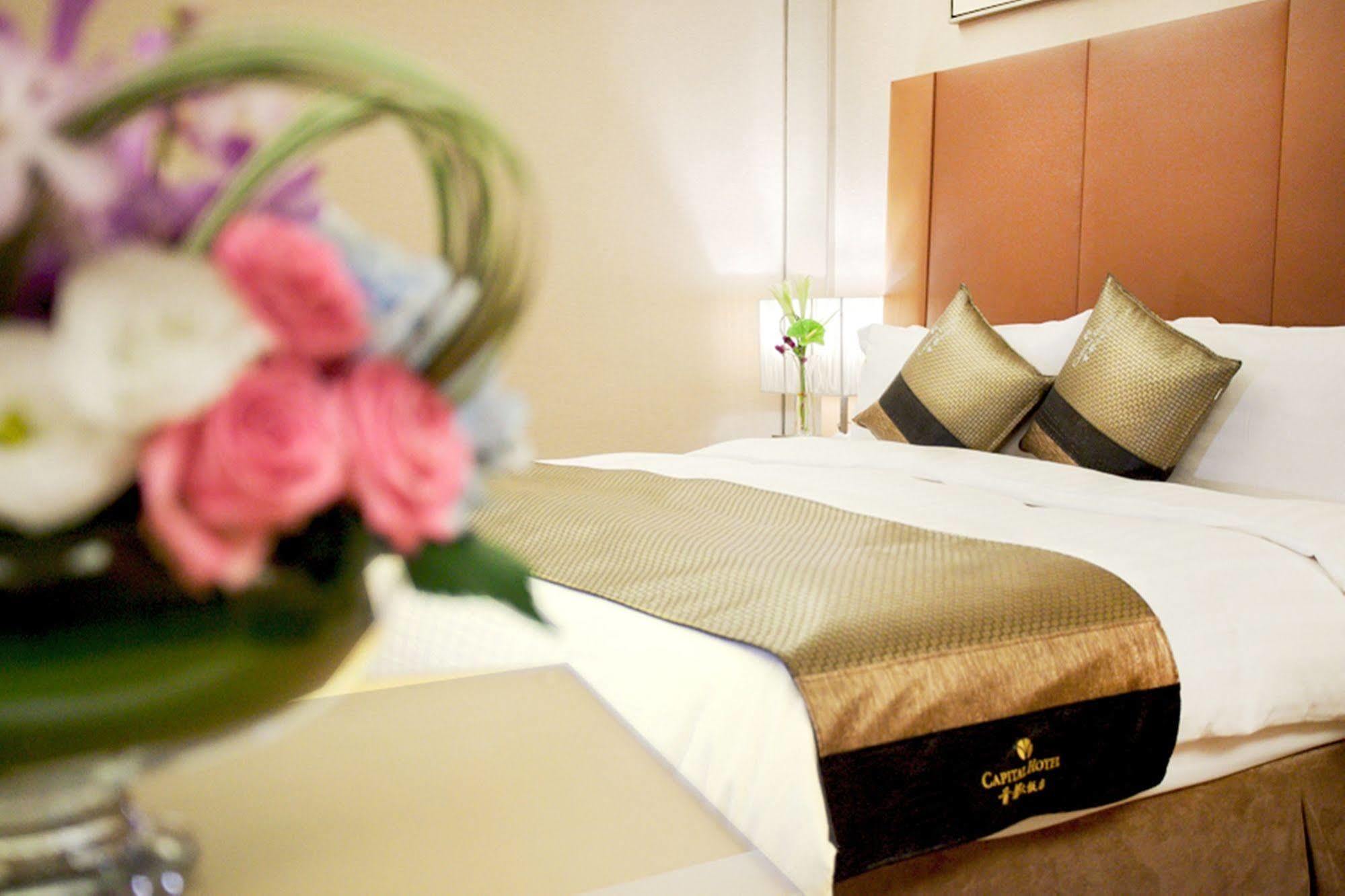 Capital Hotel Taipei Bagian luar foto