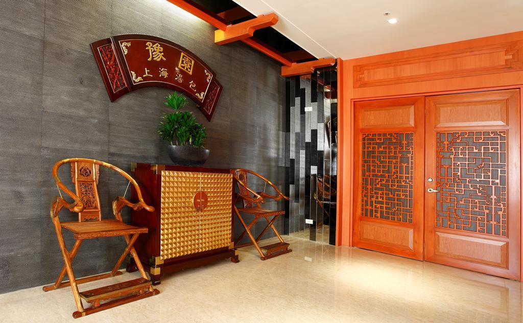 Capital Hotel Taipei Bagian luar foto